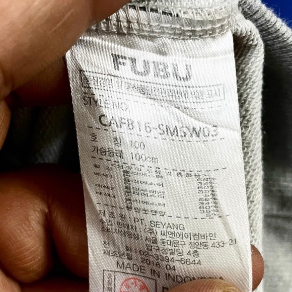 FUBU GREY & WHITE KOREAN CREW NECK T-SHIRT FOR MEN’S & WOMEN’S - Picture 6 of 6